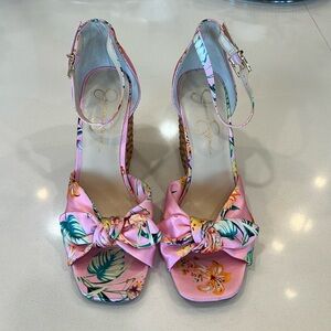 Nine West Size 7.5 Beautiful Wedges